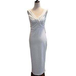 Lulus Womens SMALL White Solid Made With Love Bodycon V Neck Knit Gown BOW Back